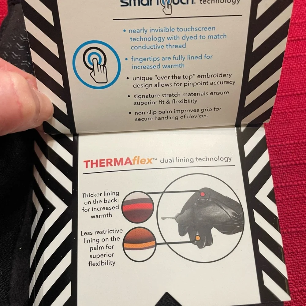 Isotoner Black Women's SmartTouch Gloves - Picture 5 of 5